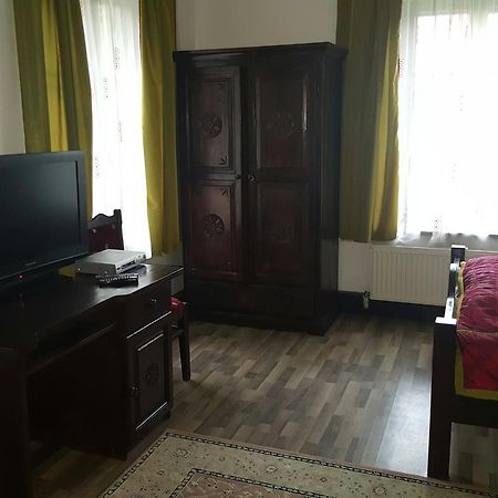 Dofteana Park Villa Leorzeni Ngoại thất bức ảnh